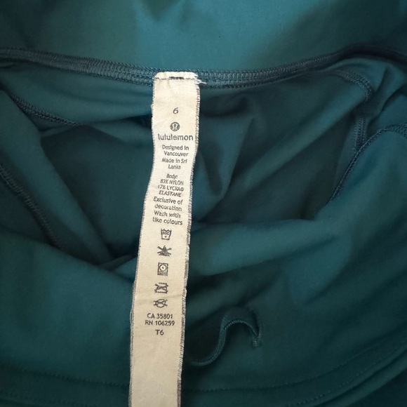 Fast and Free 25” Lululemon size 6 unknown color - Picture 3 of 4